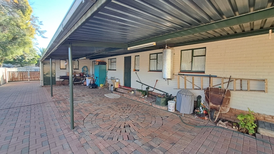 5 Bedroom Property for Sale in Universitas Free State